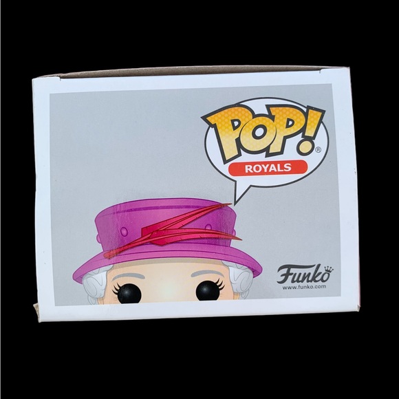 New in Box 2018 Queen Elizabeth II & Corgi Funko Pop British Royals - Picture 7 of 14